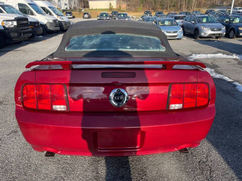 2006 Ford Mustang GT Deluxe