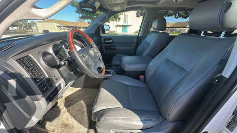 2011 Toyota Sequoia Platinum