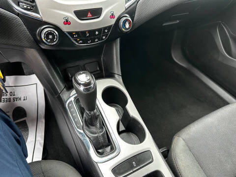 2017 Chevrolet Cruze LS Auto