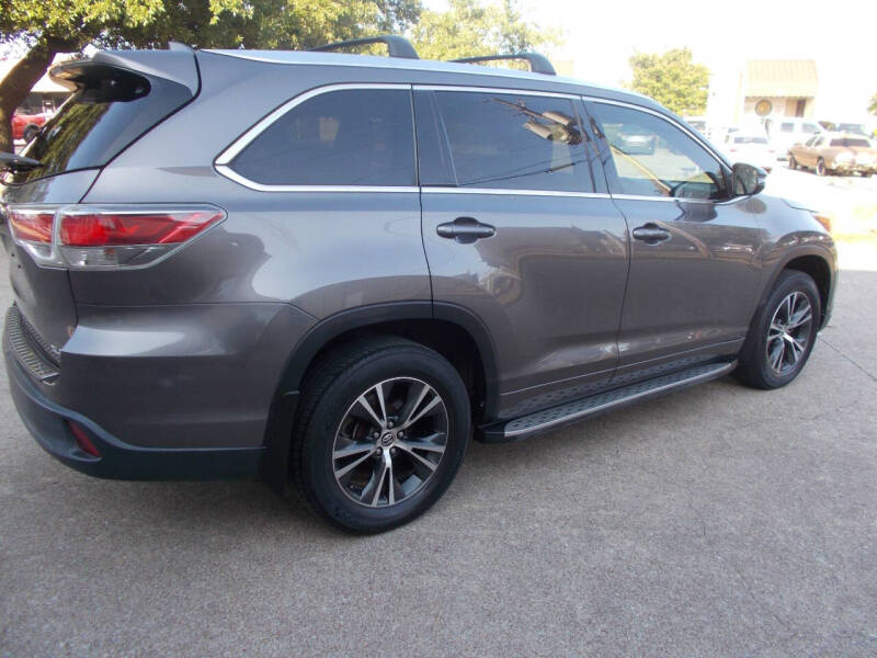 2016 Toyota Highlander XLE