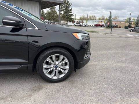 2019 Ford Edge Titanium