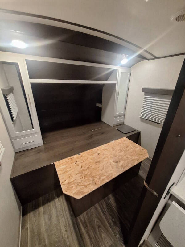 2020 Keystone RV Premier Ultra Lite 23RB