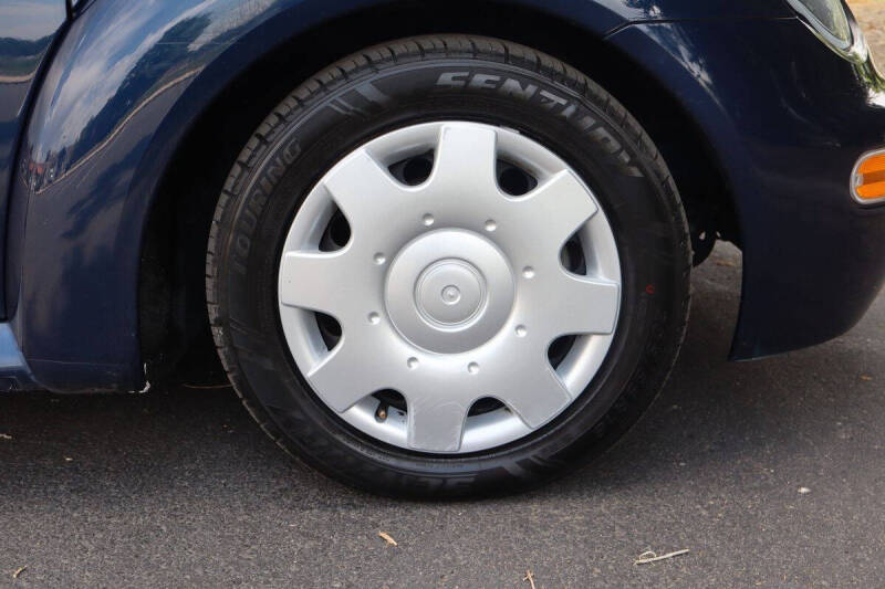 2003 Volkswagen New Beetle GL