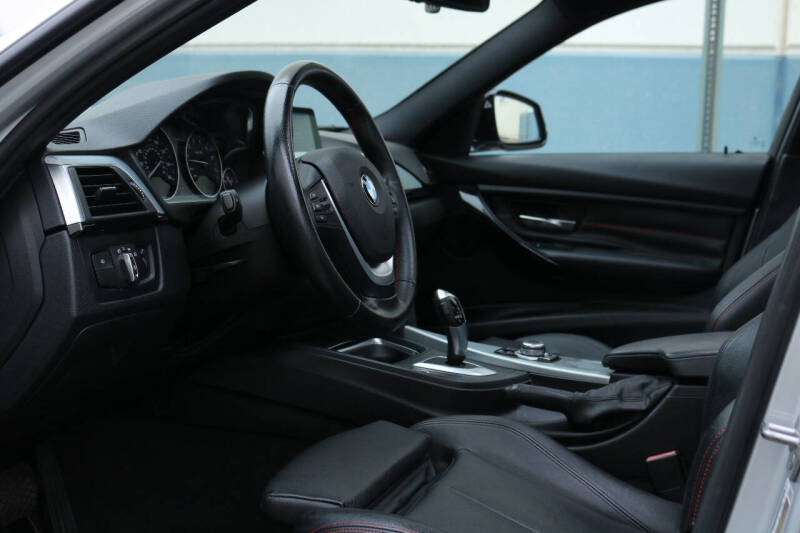 2013 BMW 3 Series 335i