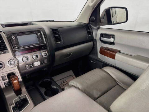 2016 Toyota Sequoia Platinum