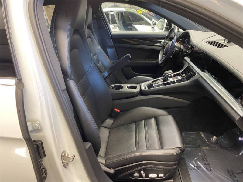 2018 Porsche Panamera 4S