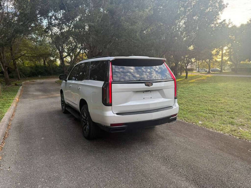 2022 Cadillac Escalade Premium Luxury