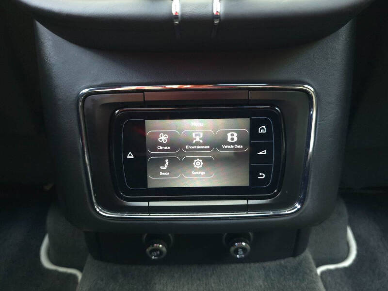 2020 Bentley Bentayga Hybrid