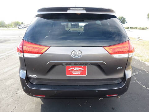 2012 Toyota Sienna