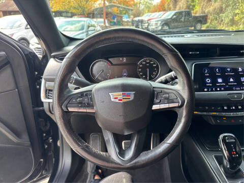 2020 Cadillac XT4 Sport