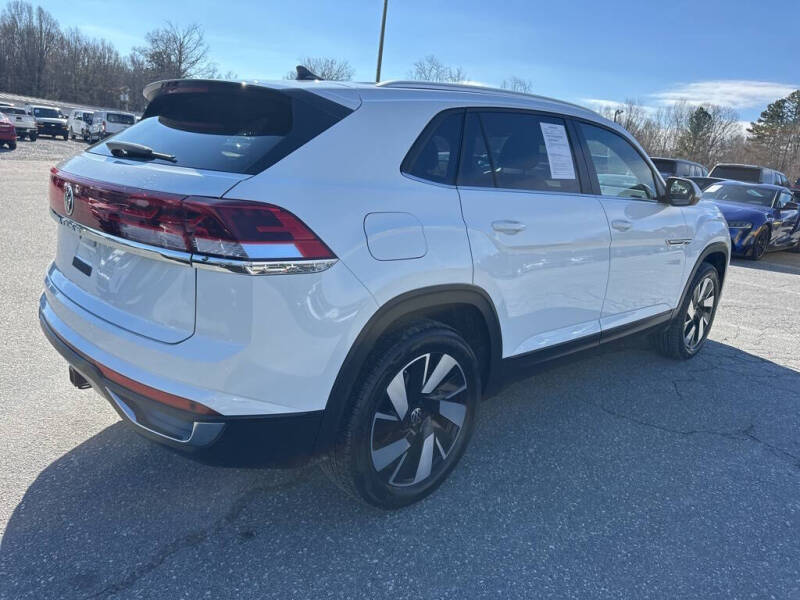 2025 Volkswagen Atlas Cross Sport SE