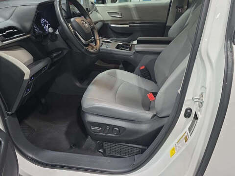 2024 Toyota Sienna XLE 7-Passenger