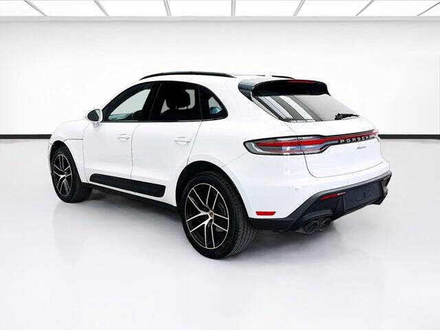 2022 Porsche Macan