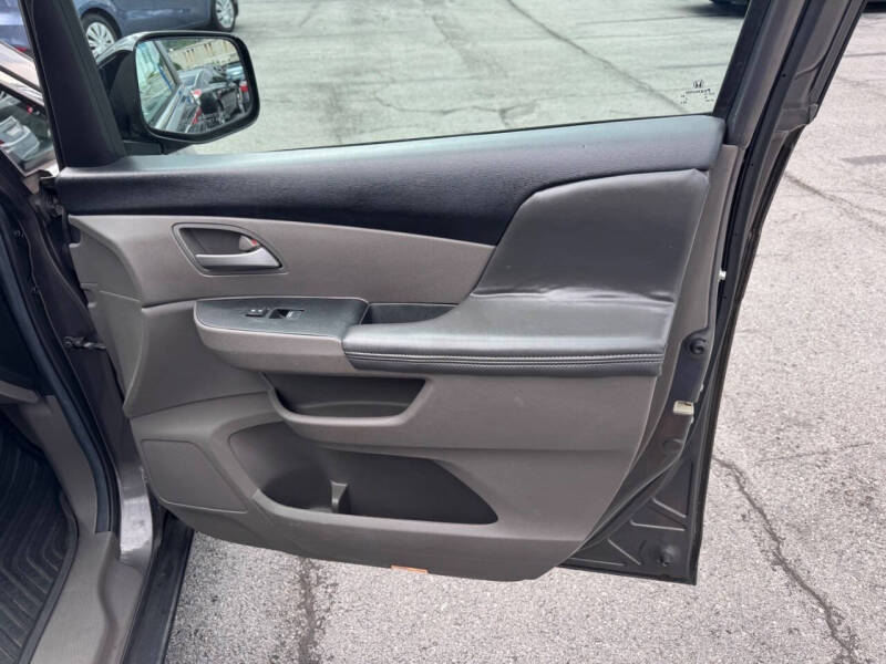 2013 Honda Odyssey EX-L w/DVD