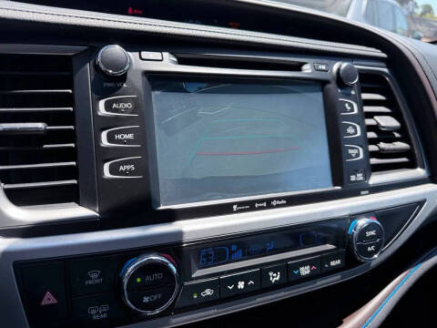 2017 Toyota Highlander