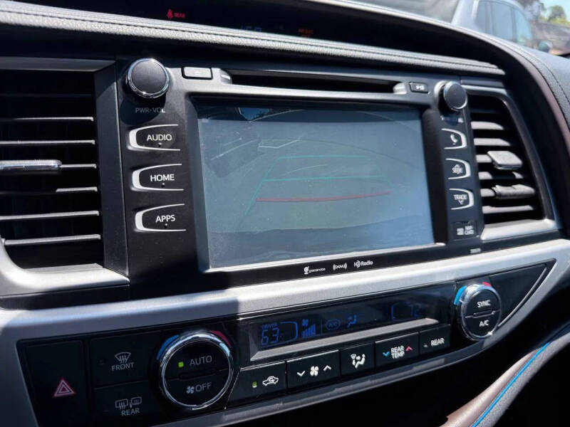 2017 Toyota Highlander