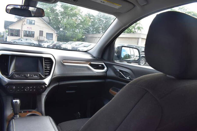 2019 GMC Acadia SLE-1