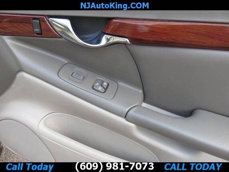 2002 Cadillac DeVille