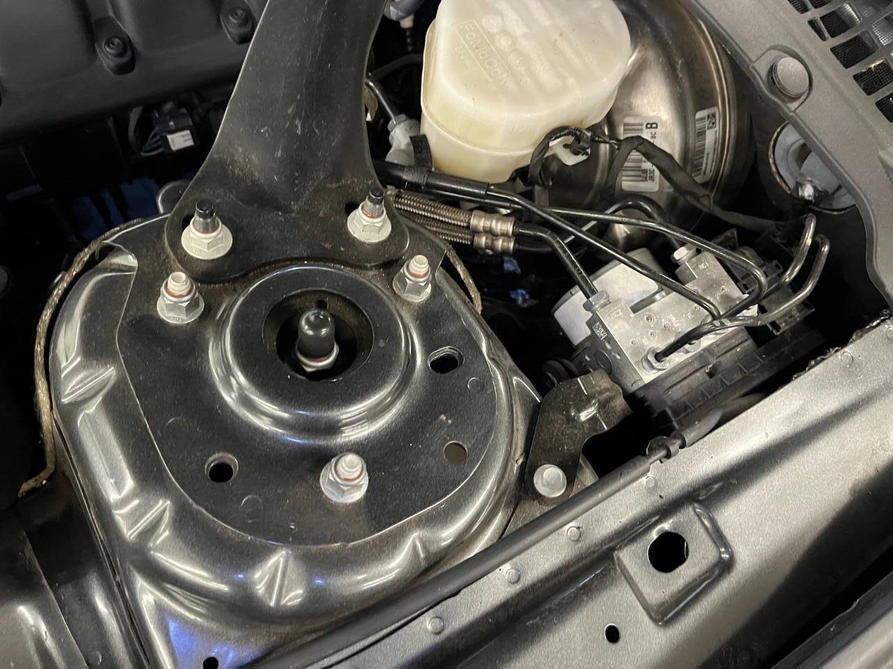 2019 Ford Mustang 211