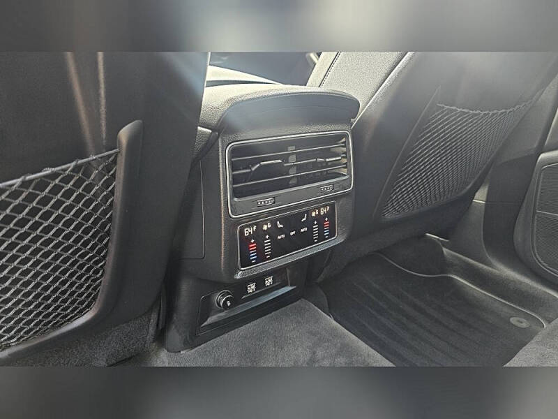 2019 Audi Q8 quattro Premium Plus 55 TFSI