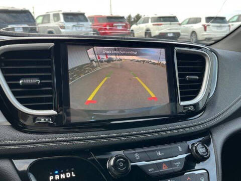 2022 Chrysler Pacifica Touring