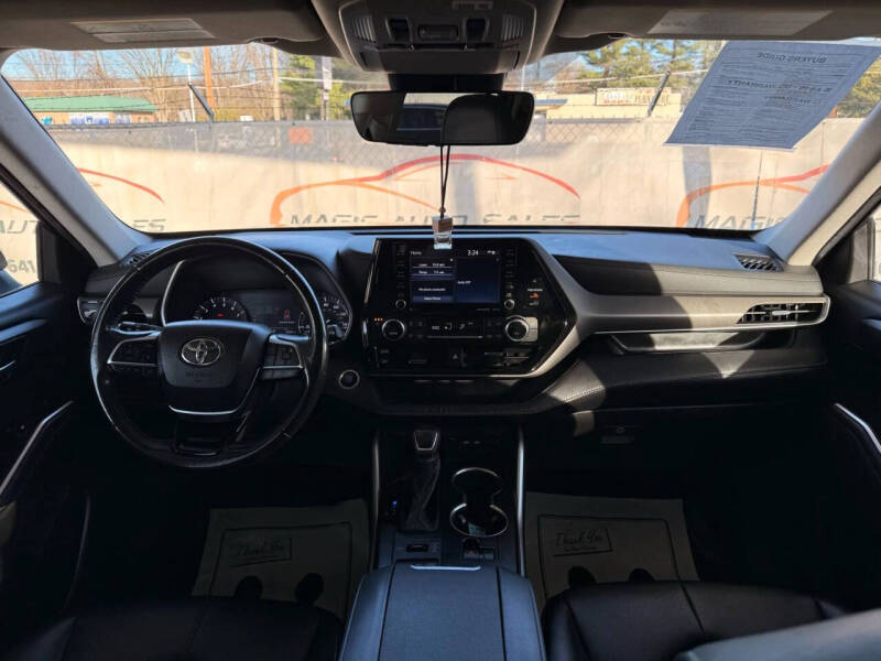 2021 Toyota Highlander XLE