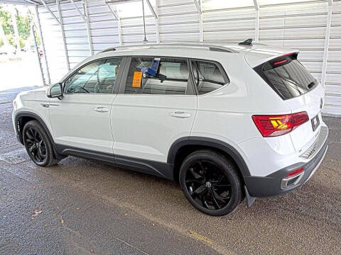 2022 Volkswagen Taos SE