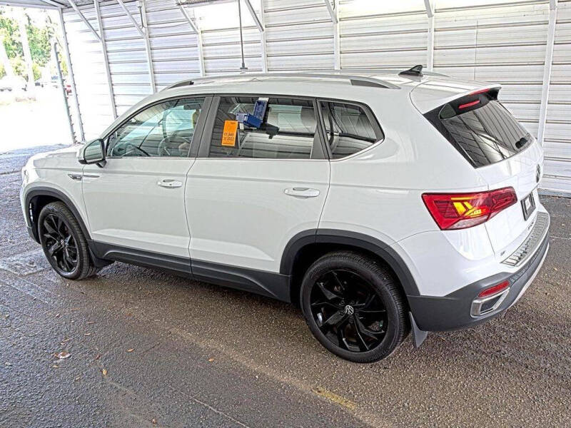 2022 Volkswagen Taos SE