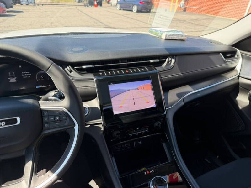 2023 Jeep Grand Cherokee Laredo X
