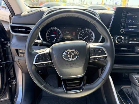 2021 Toyota Highlander XLE