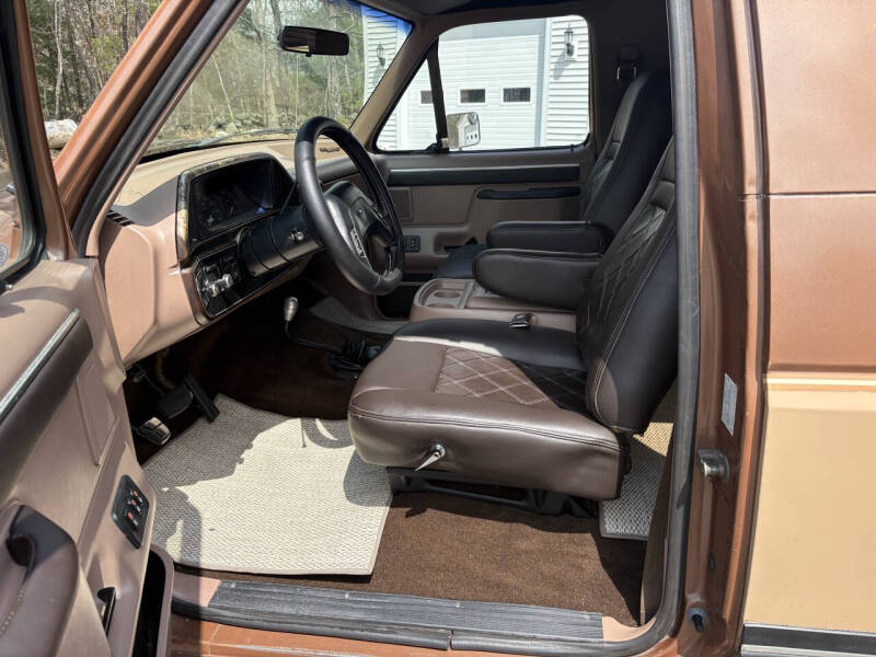 1987 Ford Bronco - Photo 14