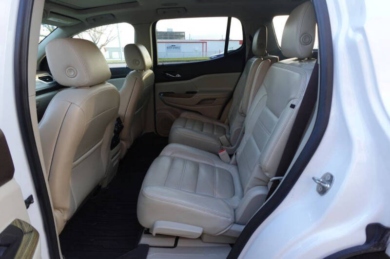 2019 GMC Acadia Denali