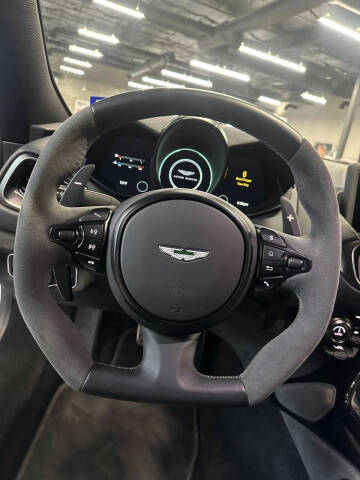 2023 Aston Martin Vantage