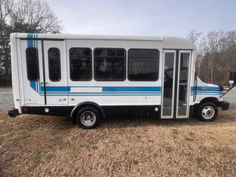 2014 Ford E-Series E-450 SD