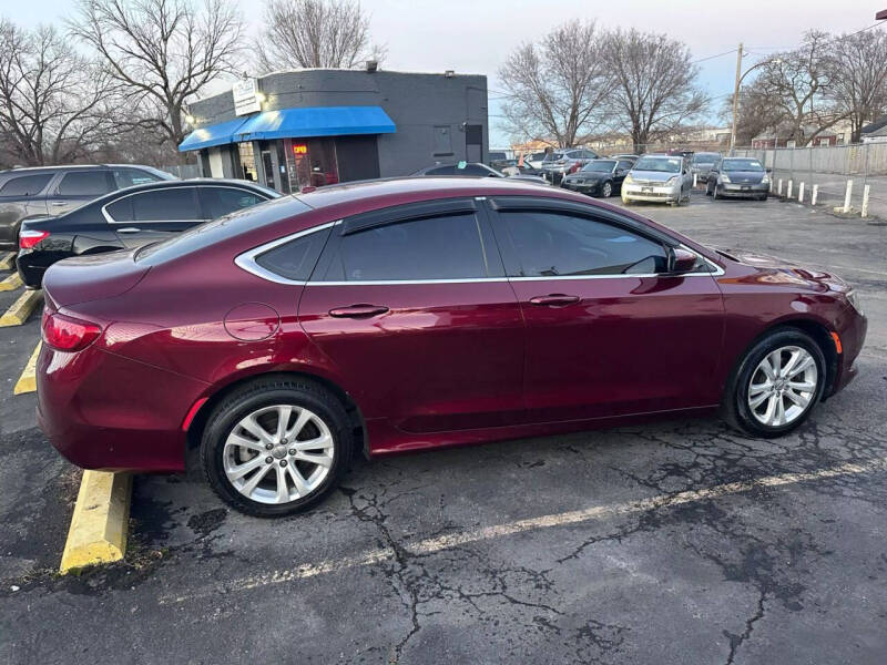 2016 Chrysler 200 Limited