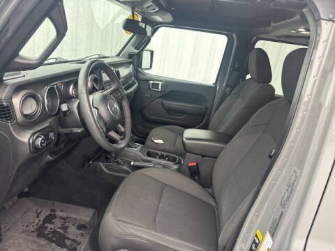 2023 Jeep Gladiator Sport