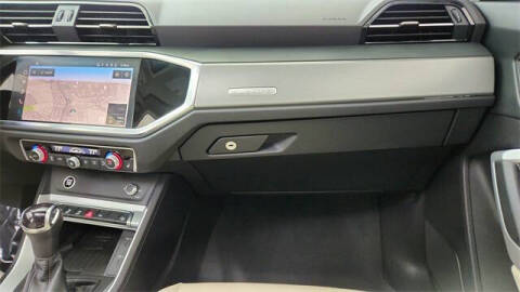 2024 Audi Q3 quattro S line Prem Plus 45 TFSI