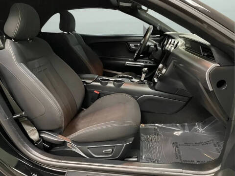2019 Ford Mustang EcoBoost