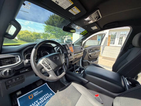 2018 Nissan Titan SV