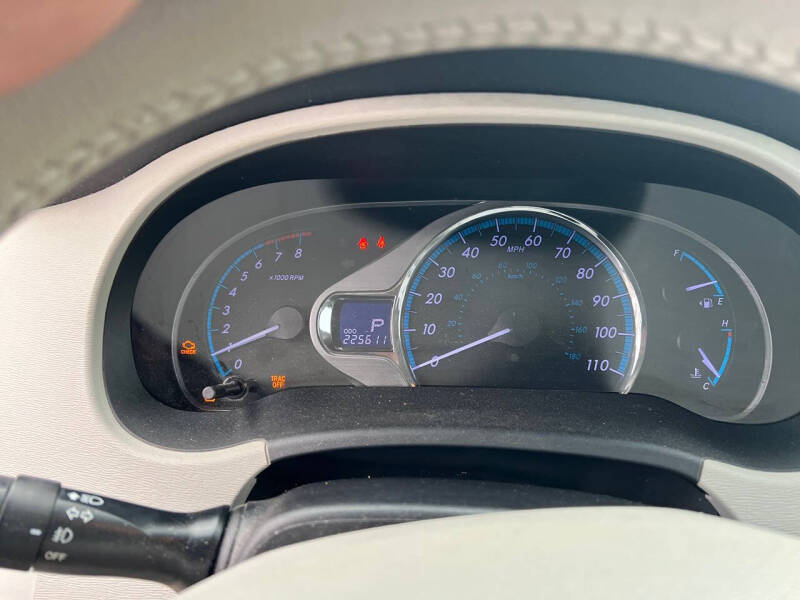 2012 Toyota Sienna XLE 8-Passenger