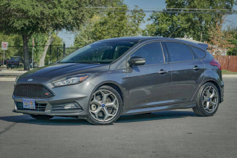 2017 Ford Focus ST