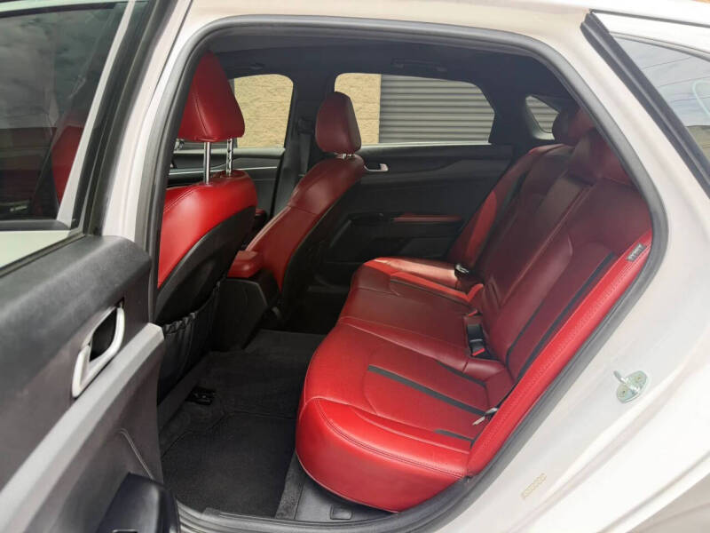 2023 Kia K5