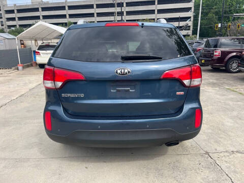 2015 Kia Sorento LX