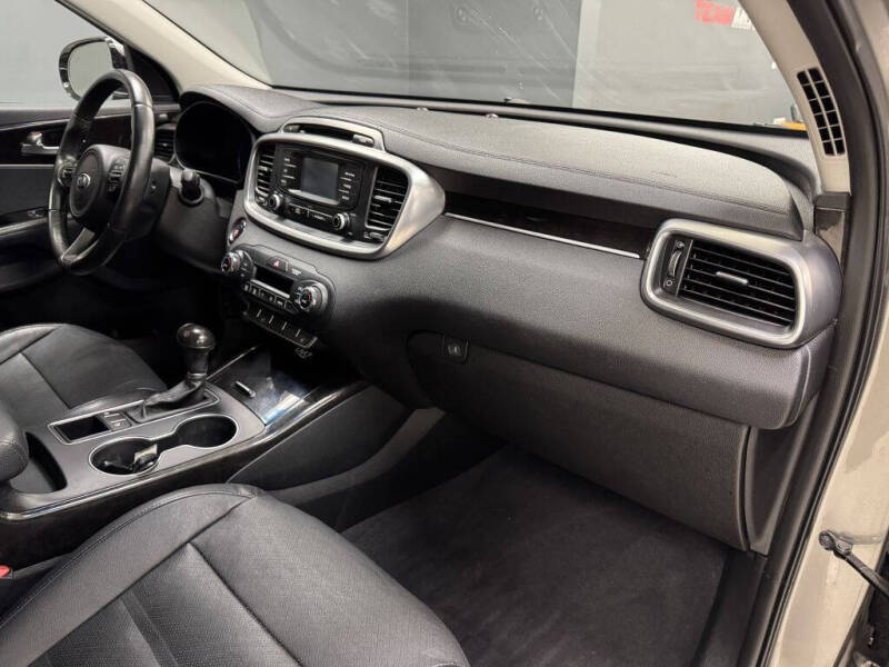 2016 Kia Sorento EX