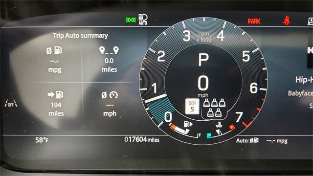 2024 Land Rover Discovery P300 Dynamic SE