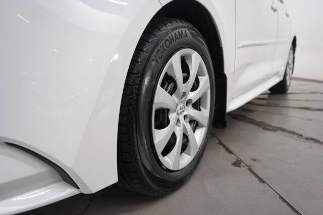 2025 Toyota Corolla Hybrid LE