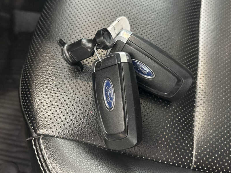 2022 Ford Escape Hybrid SEL