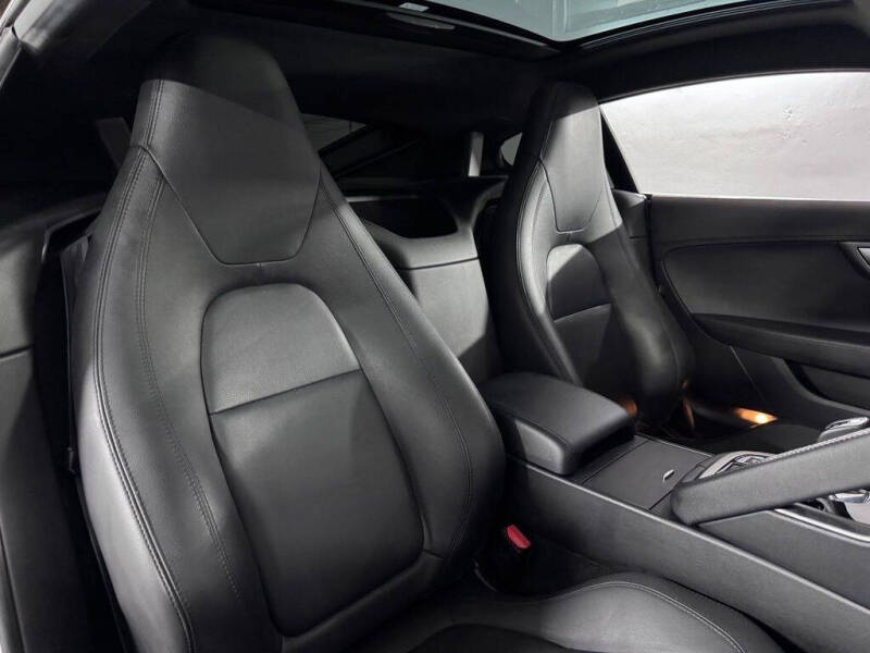 2017 Jaguar F-TYPE Premium