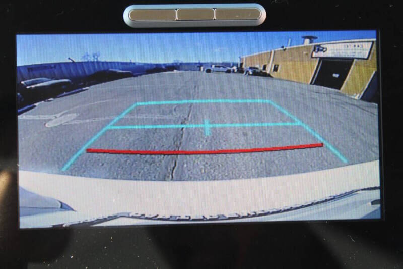 2019 Toyota Prius L Eco