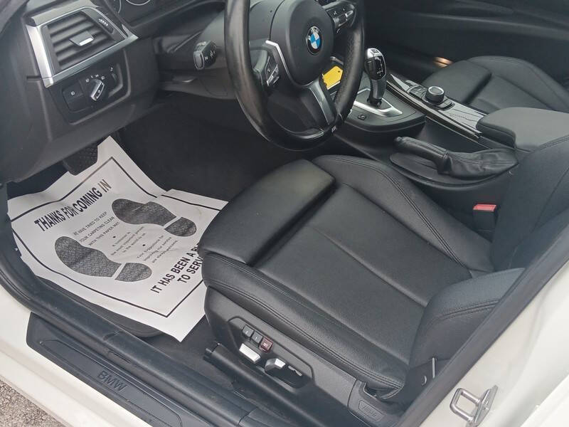 2016 BMW 3 Series 320i